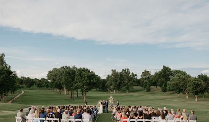 Oakwood Country Club