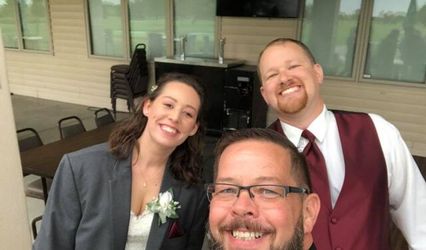 Wedding officiant