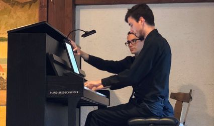 Cory Burris Pianist and Organist