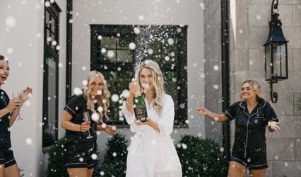 Vessiere Wedding Company