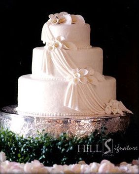 Wanda S Cake Decorating Wedding Cake Centreville Va Weddingwire