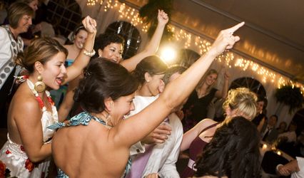 Sound Obsession DJ & Photo Booth Entertainment Service