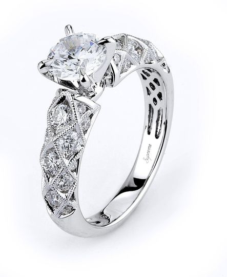 Supreme Jewelry