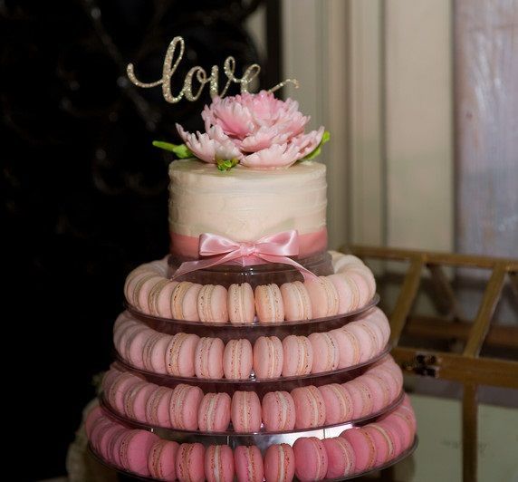 Cakes & Pastries by Rossana