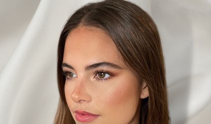 Sarah Nika Glam