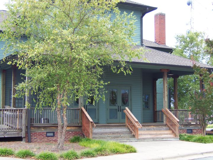 Centennial Station Arts Center