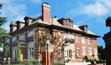 Castino Lakeview Mansion