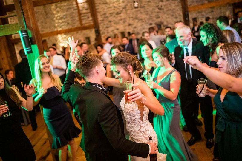 Seamless DJ Entertainment