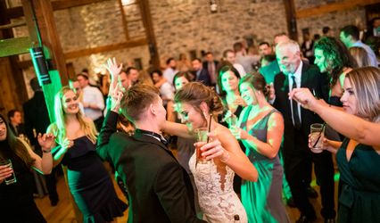 Seamless DJ Entertainment