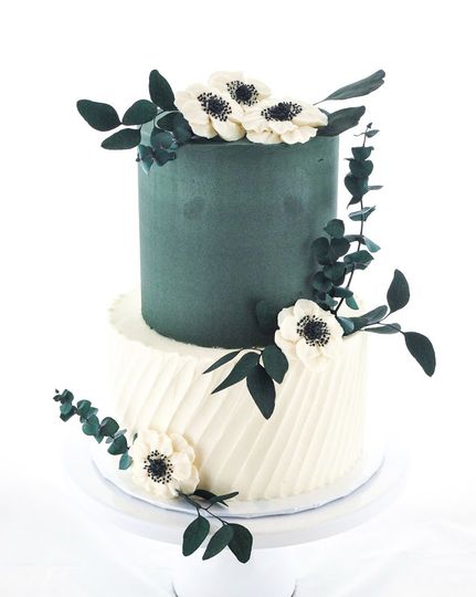 Dough-phoria - Wedding Cake - Alexandria, MN - WeddingWire