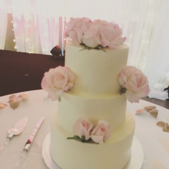 Connie Cakes Wedding Cake Nashville Tn Weddingwire