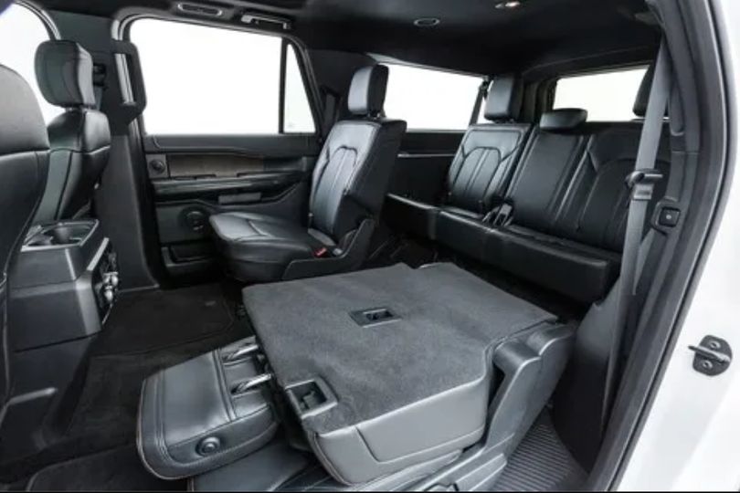 Champagne Limousine Service Inc.