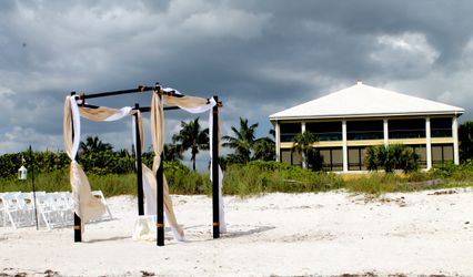The Club At Barefoot Beach