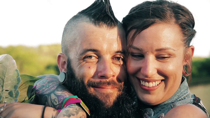 Randell and Nikki does marriage