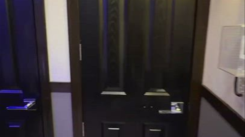 10 Stall Modern Restroom Trailer