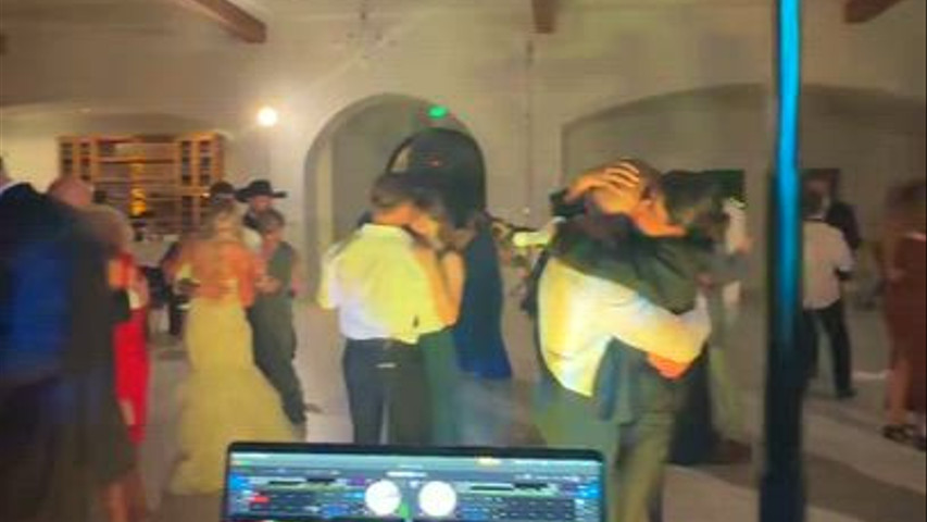 Wedding Slow Dancing