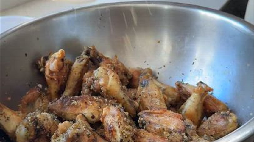 SICILIAN RUB STREET WINGS