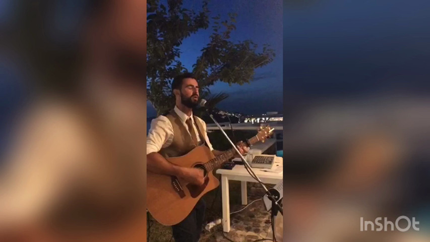 Louis Vlahakis Ceremony Music Santorini Gr Weddingwire