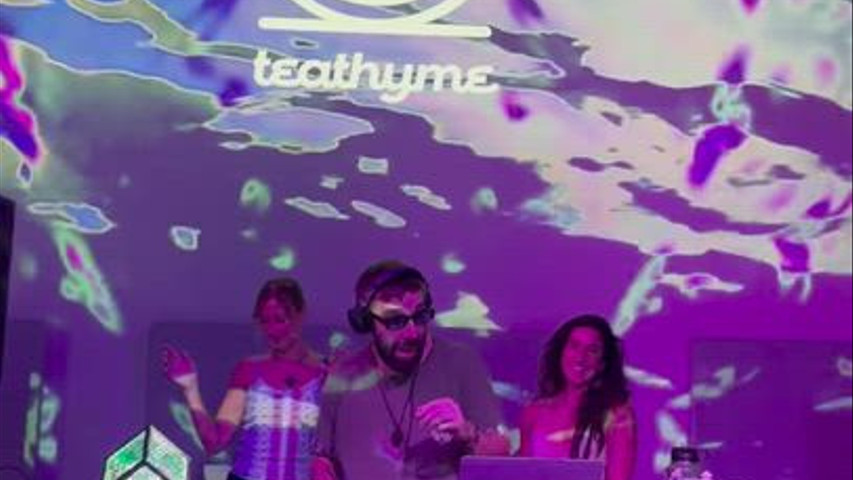 teathyme live @ Third Room