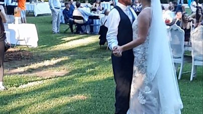 1st Dance Mr & Mrs Bishop