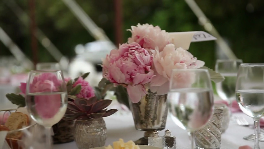 Romantic wedding at Gansett Green Manor