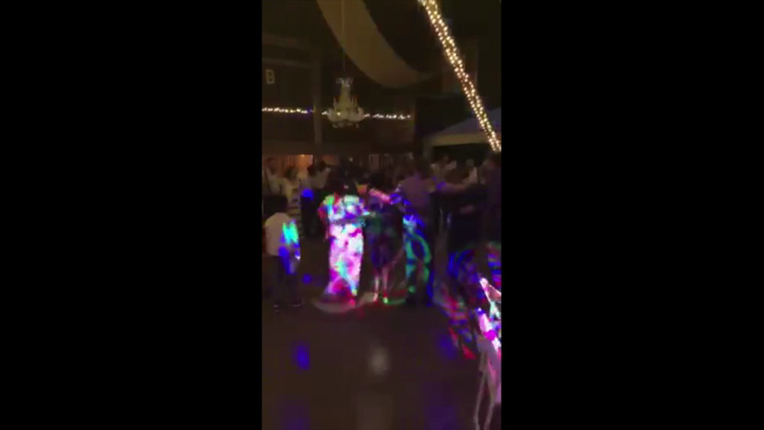 DJ AND PHOTOBOOTH 