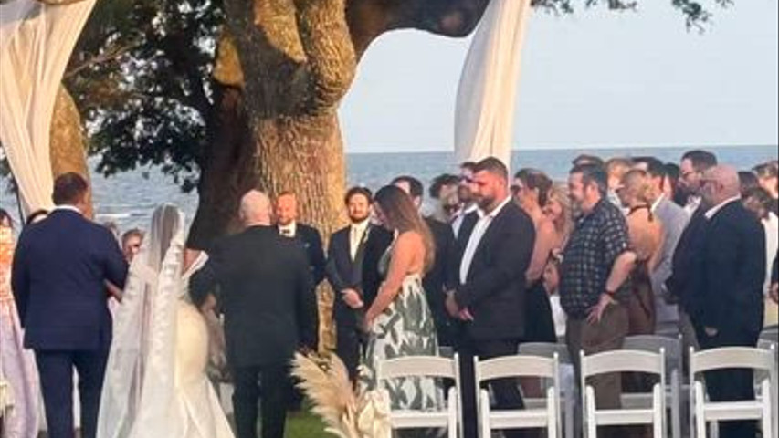 Beautiful wedding in Waveland, Mississippi