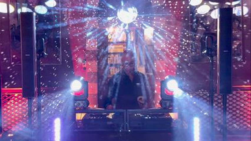 Mirrorball and premium lights pack
