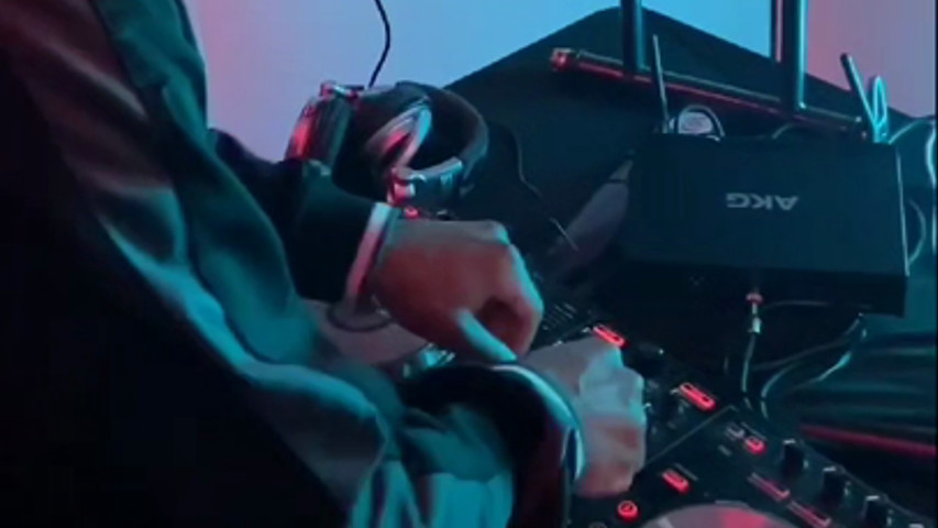 Get you a DJ that can do both