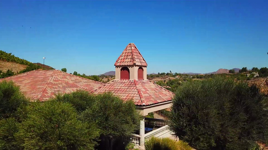 Oak mountain winery story outside