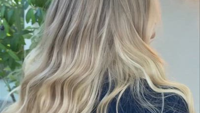 Romantic Soft Waves – Bridal Hair Inspiration