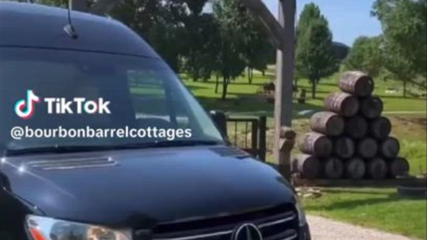 Bourbon Barrel Tours – Where Luxury Meets Kentucky Bourbon