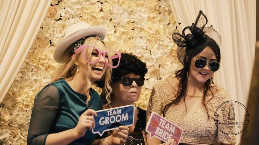 The Magic Selfie Mirror Wedding