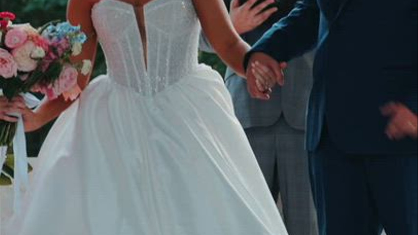 Kiss The Bride!