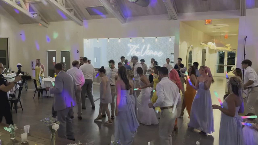 Winks Karaoke & DJ Service