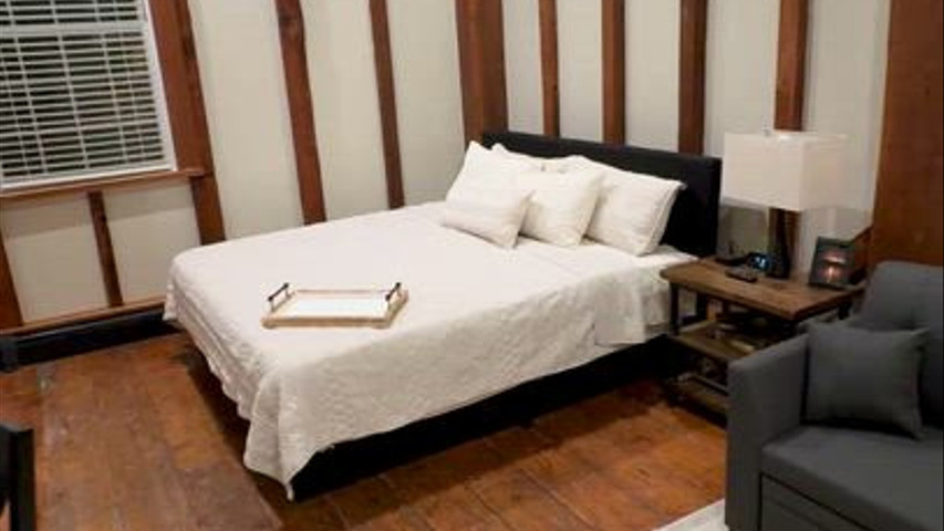 Potters Mill - Bridal Suite