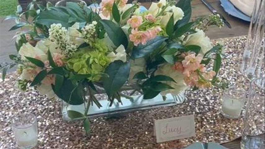 Outdoor table setting 
