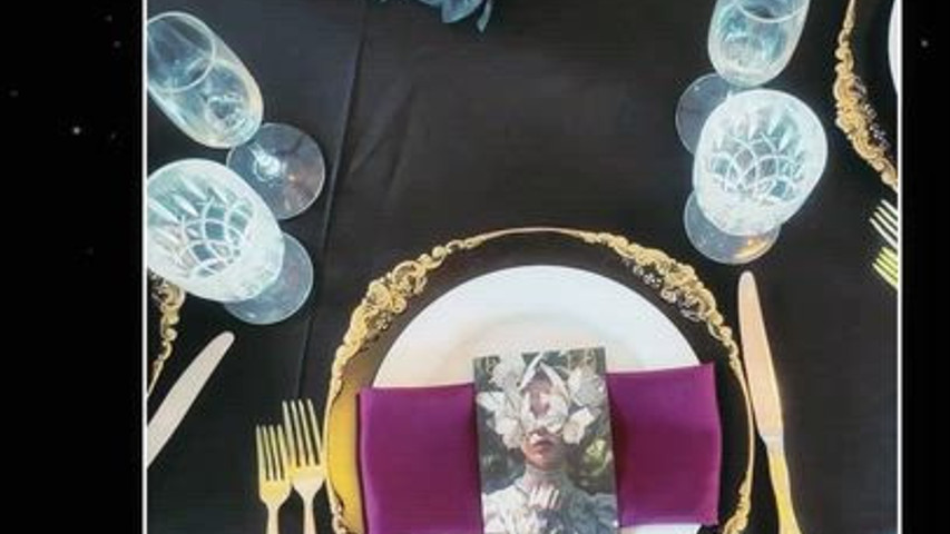 The Art of Moody Tablescaping
