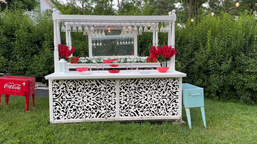 Cupid’s Lounge 