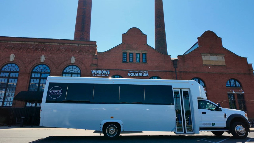 Cleveland Wedding Transportation with Platinum Party Bus | Tips from a Chauffeur