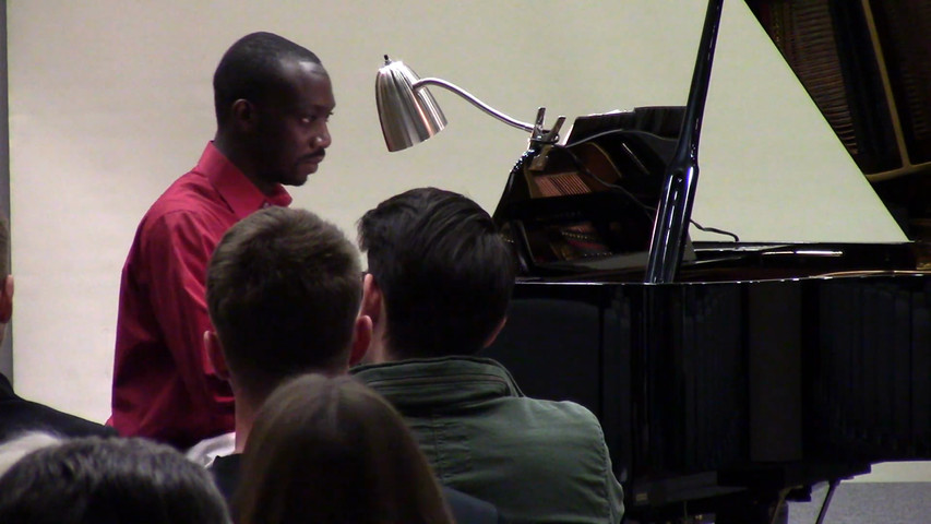 Piano Recital - Howl's Moving Castle Theme