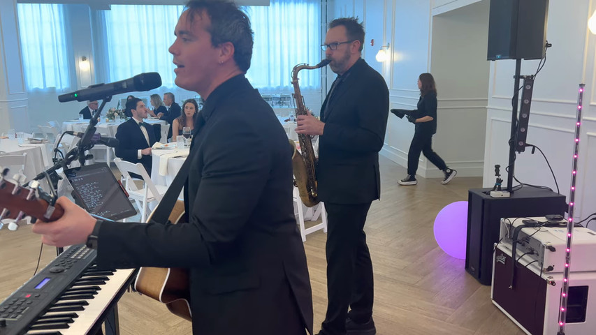 Cocktail Hour w/saxaphone