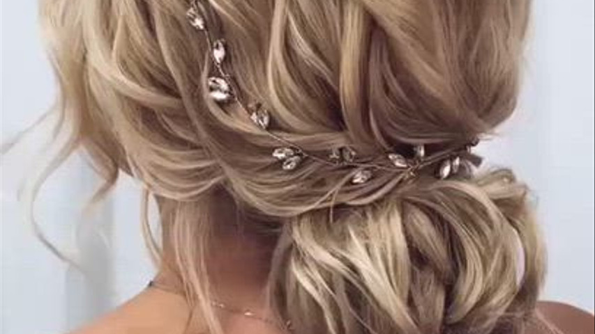 Bridal hair vine minimalist