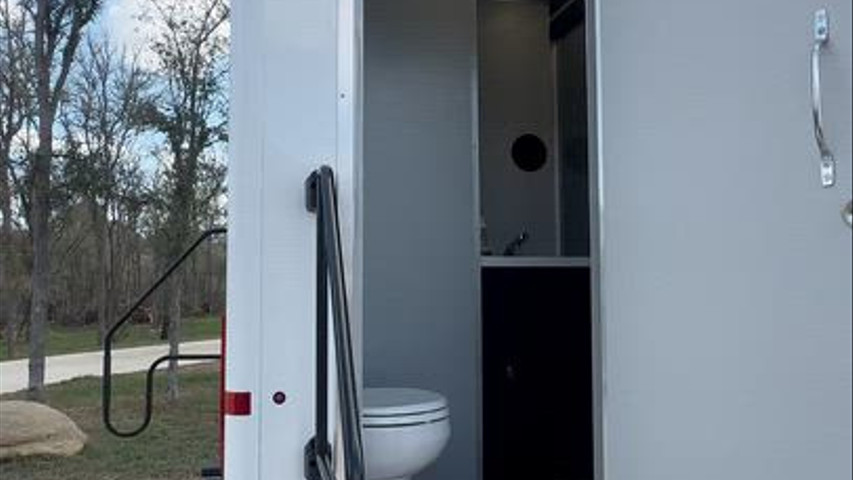 male stall - 3