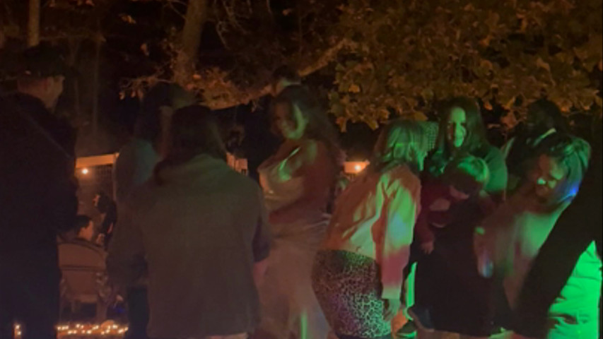 The best backyard wedding!!