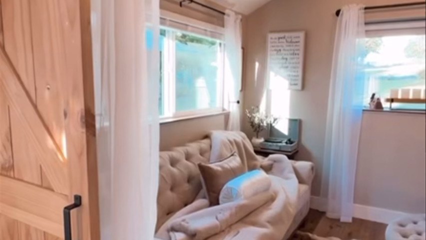 The Bridal Suite 