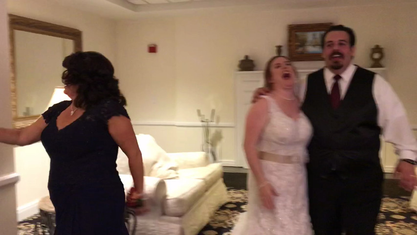 Music Man Entertainment Wedding Testimonials | Sarah & Mike | 10/14/18 | Mohawk River Country Club
