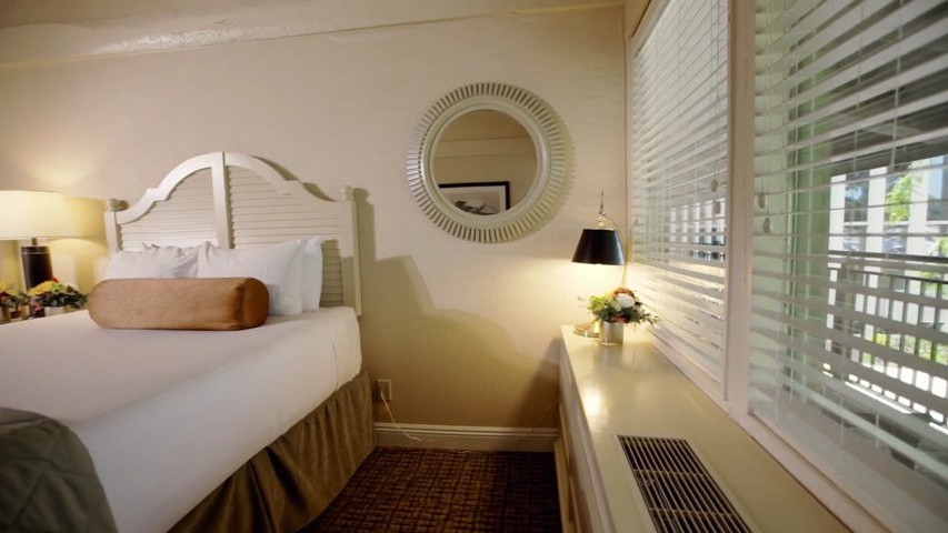 Harbor View Queen
