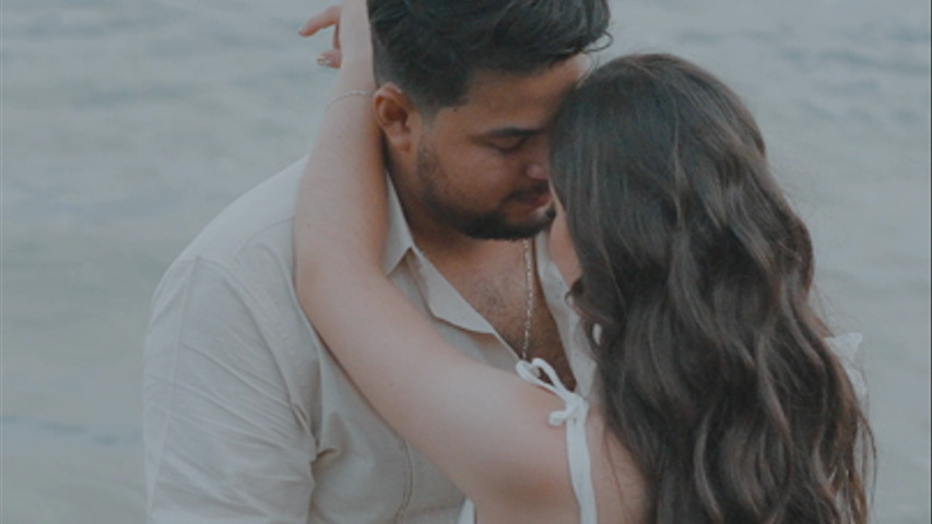 TANYA + TOMÁS
