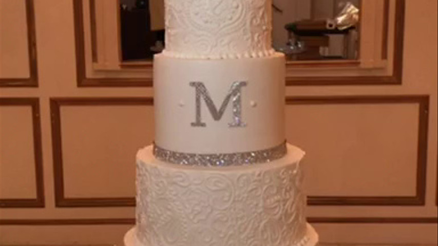Wedding Cakes by Tammy Allen